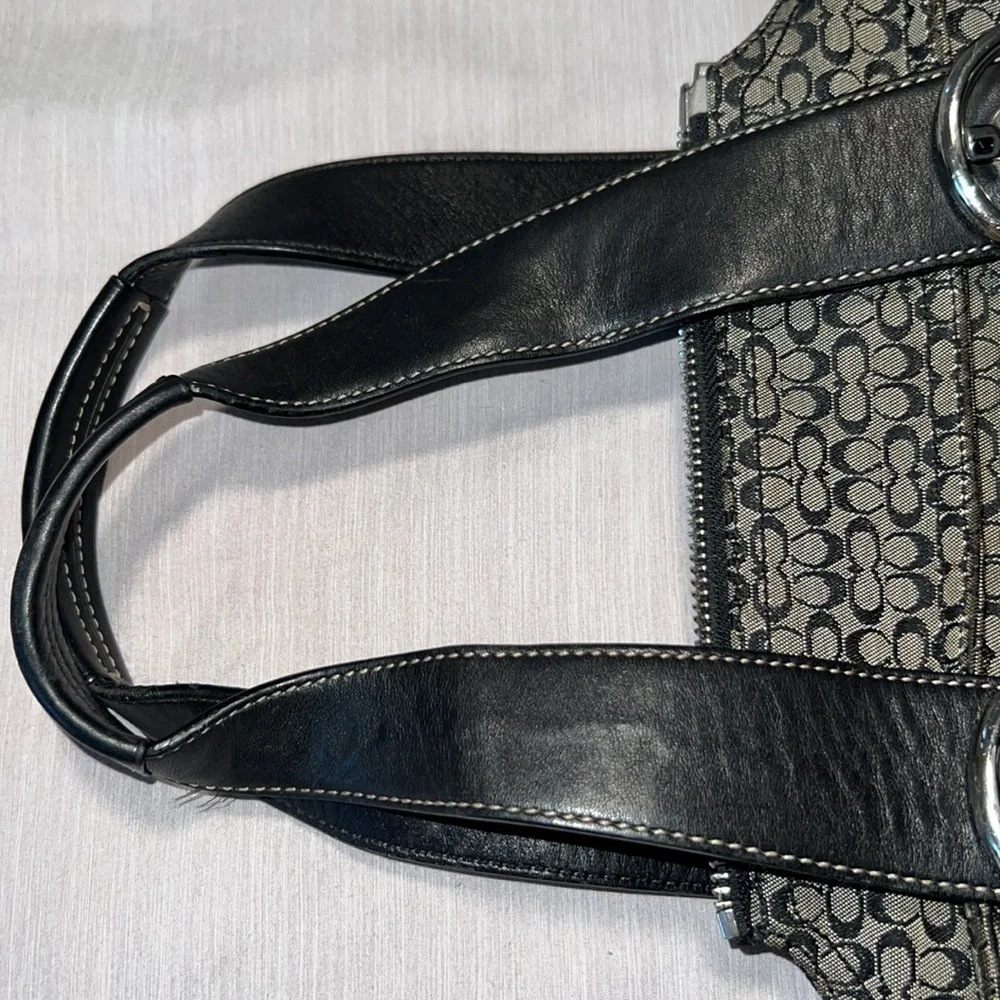 Coach Black Shoulder purse - Picture 12 of 13